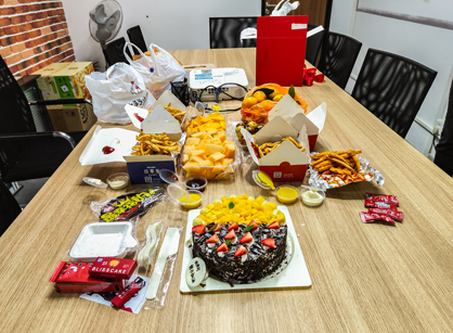 广州人生就是博装饰季度生日会大放送度